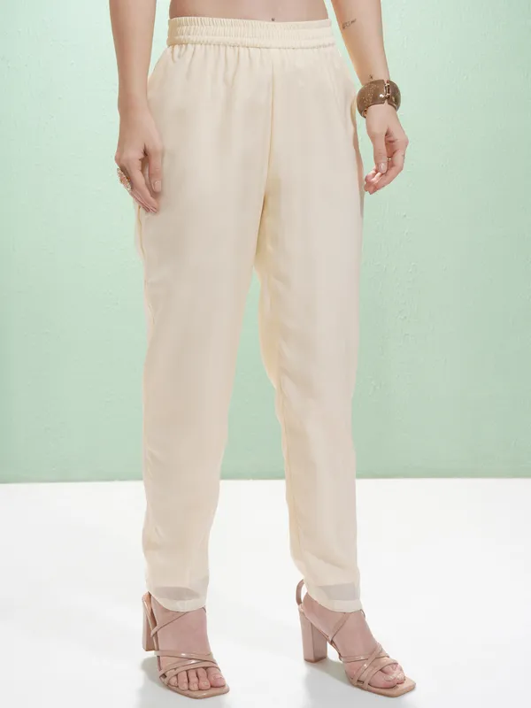 Women Kurta With Trousers & Dupatta