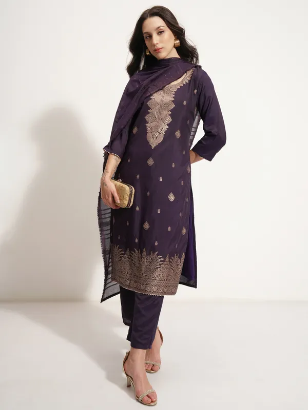 Women Kurta With Trouser And Dupatta