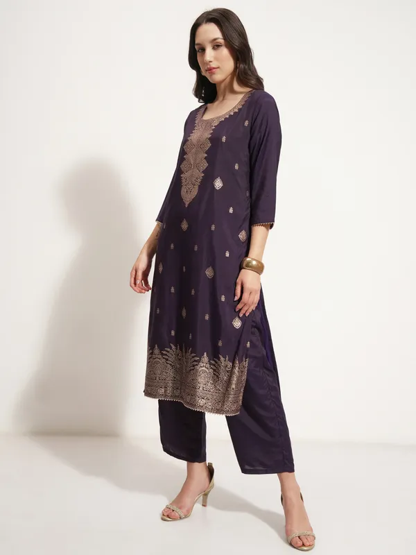 Women Kurta With Trouser And Dupatta
