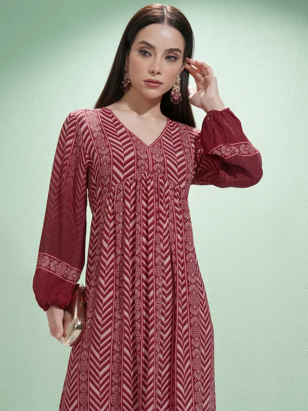 Vishudh Women Maroon Printed Kurta With Palazzos
