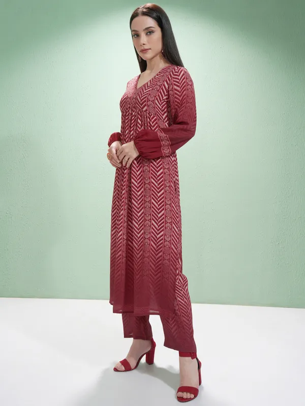 Vishudh Women Maroon Printed Kurta With Palazzos
