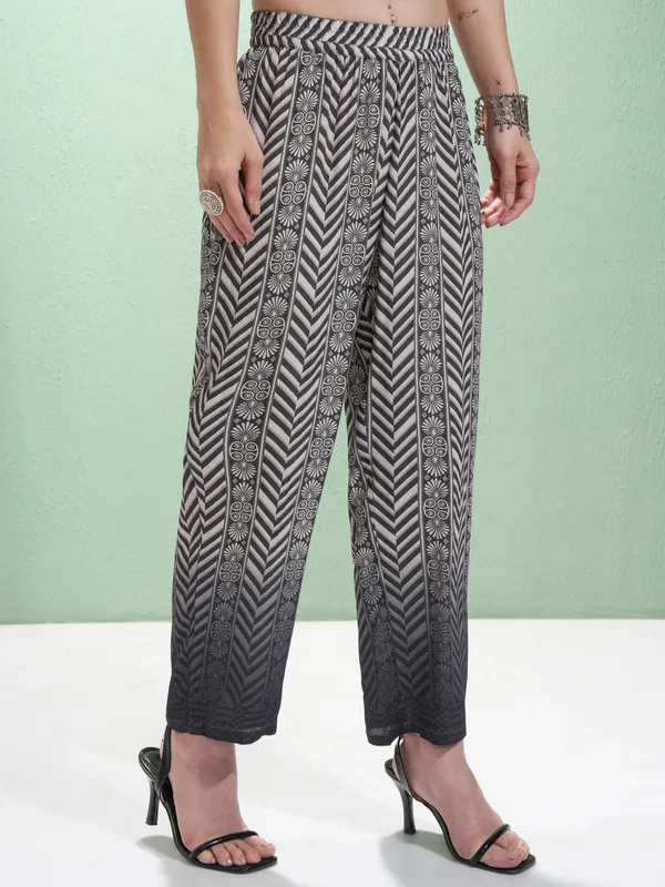Vishudh Women Grey Printed Kurta With Palazzos