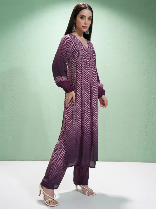 Vishudh Women Purple Printed Kurta With Palazzos