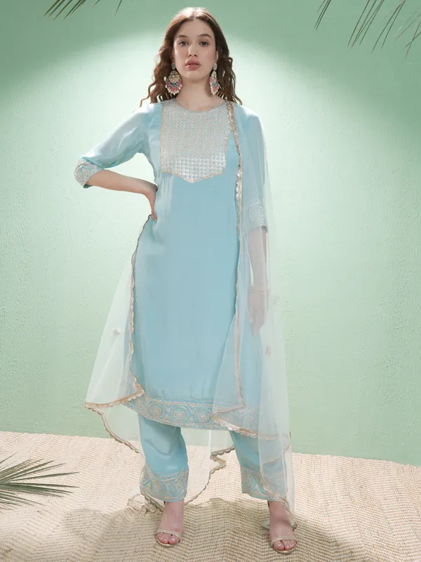 Women Kurta With Trouser And Dupatta