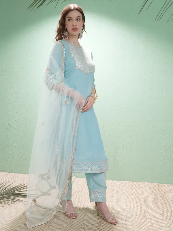 Women Kurta With Trouser And Dupatta