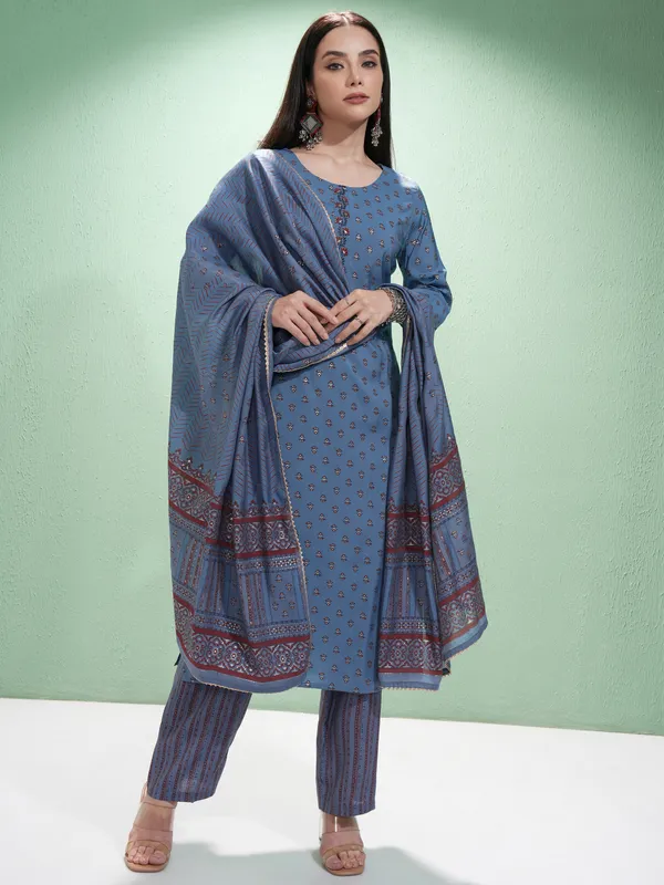 Vishudh Women Teal Printed Kurta With Trousers And Dupatta