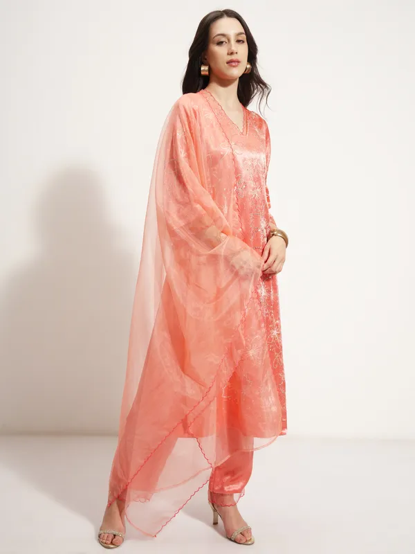 Women Kurta With Trouser And Dupatta