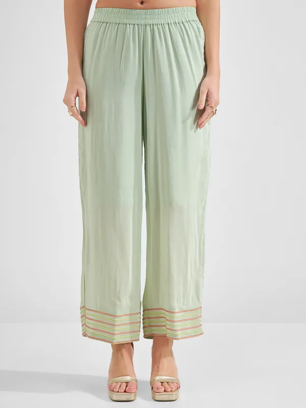 Vishudh Women Green Embroidered Kurta And Trouser With Dupatta