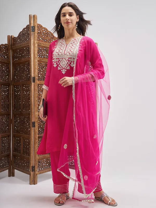 Vishudh Women Pink Embroidered Kurta And Palazzo With Dupatta