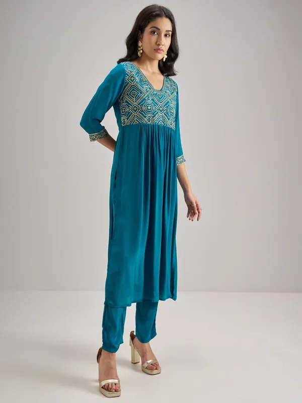 Vishudh Women Teal Embroidered Kurta With Trouser And Dupatta