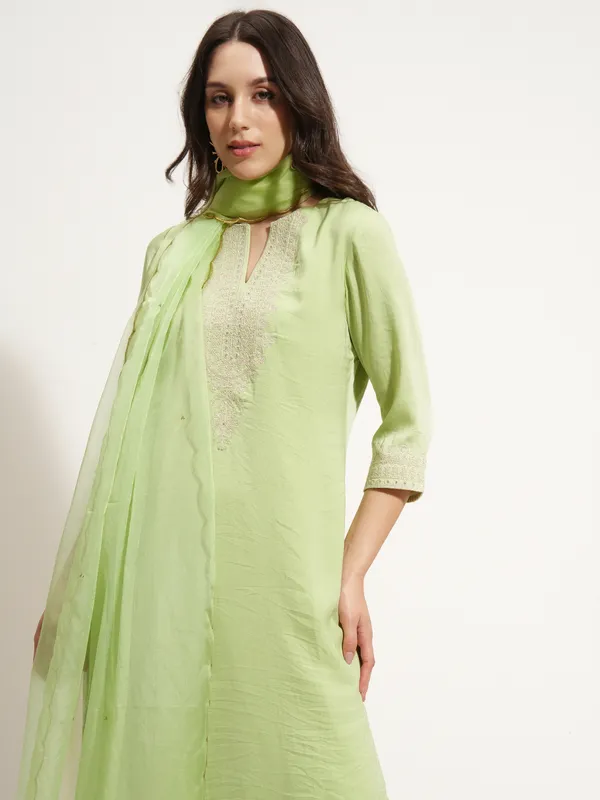 Women Kurta With Trouser And Dupatta