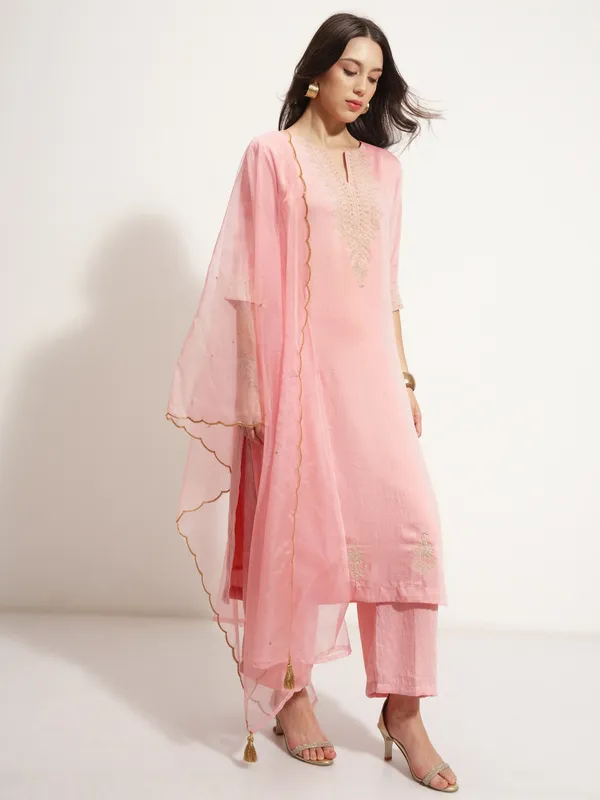 Women Kurta With Trouser And Dupatta