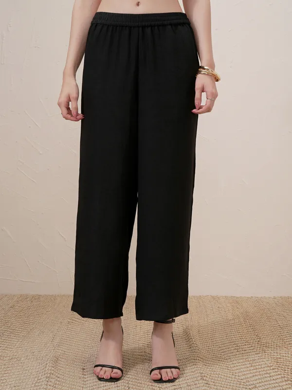 Women Kurta With Trouser And Dupatta