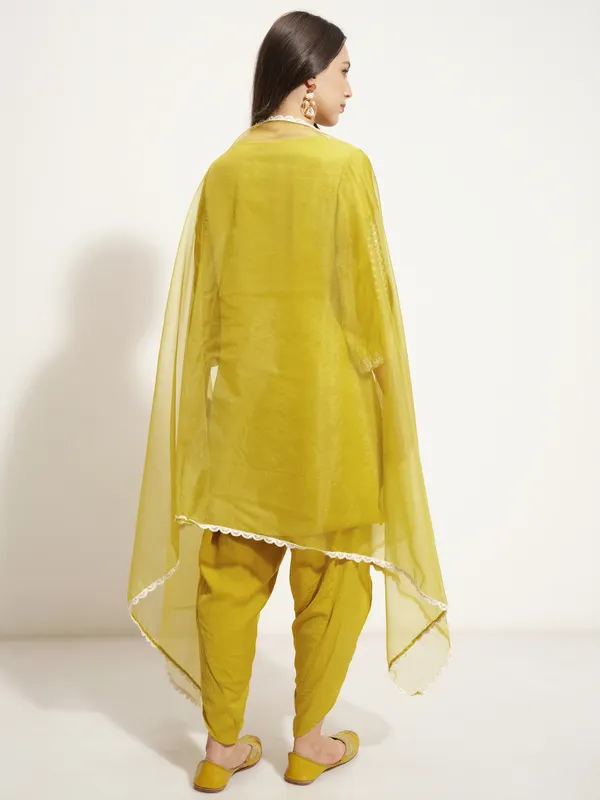 Women Kurta With Trouser And Dupatta