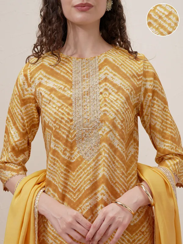 Women Kurta With Trouser And Dupatta