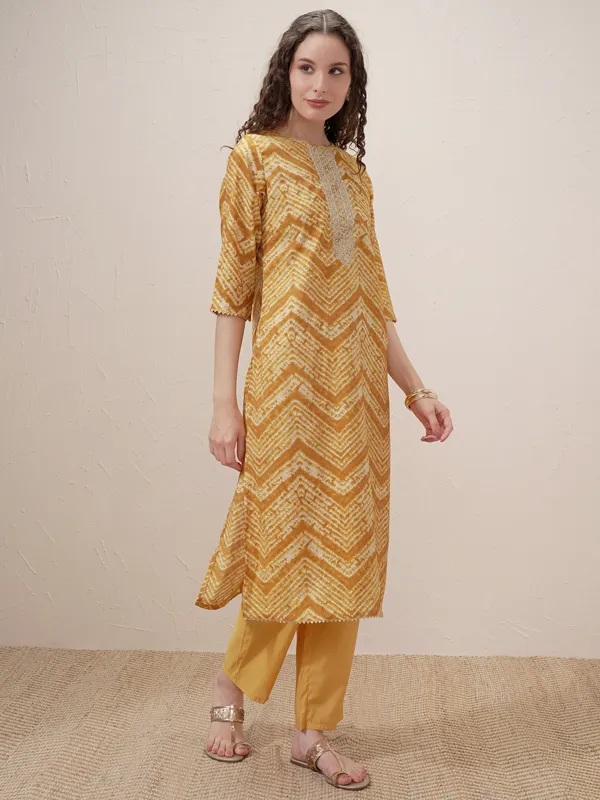 Women Kurta With Trouser And Dupatta