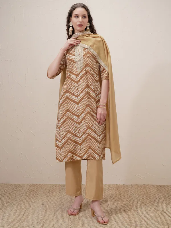 Women Kurta With Trouser And Dupatta