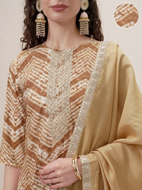 Women Kurta With Trouser And Dupatta