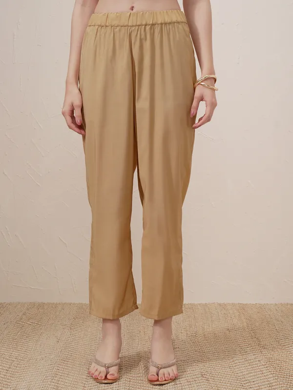 Women Kurta With Trouser And Dupatta