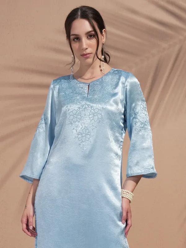 Women Kurta With Trouser