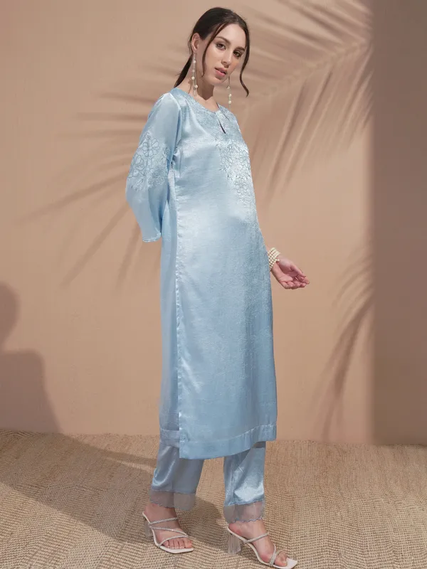 Women Kurta With Trouser