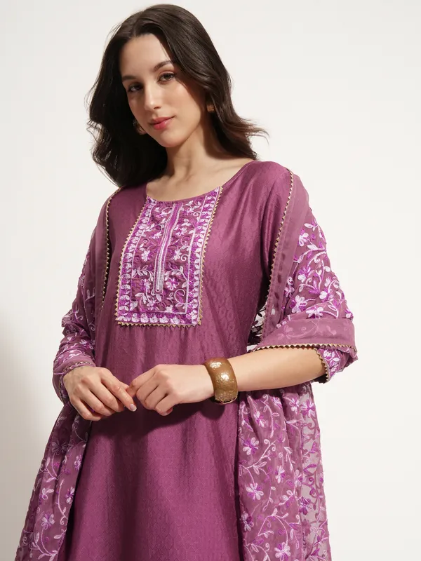 Women Kurta With Trouser And Dupatta