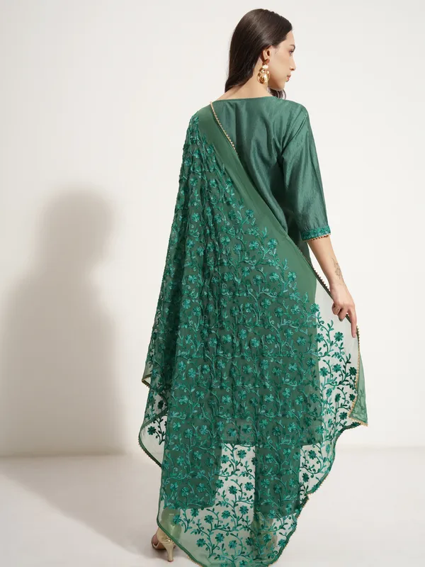 Women Kurta With Trouser And Dupatta