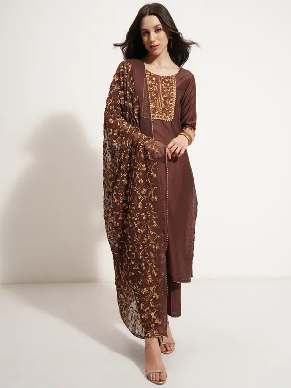 Women Kurta With Trouser And Dupatta