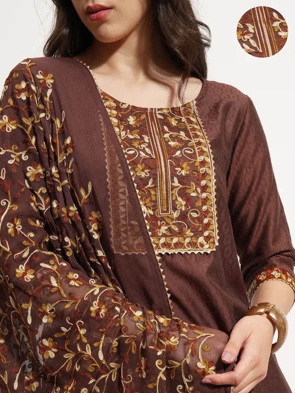 Women Kurta With Trouser And Dupatta