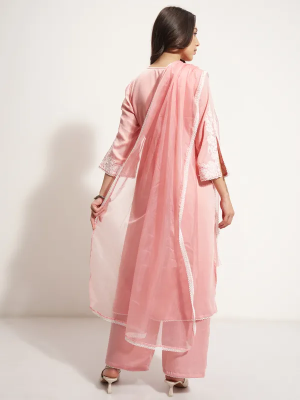Women Kurta With Trouser And Dupatta