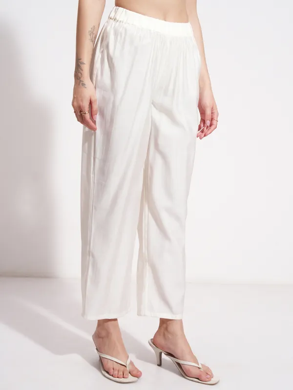 Women Kurta With Trouser And Dupatta