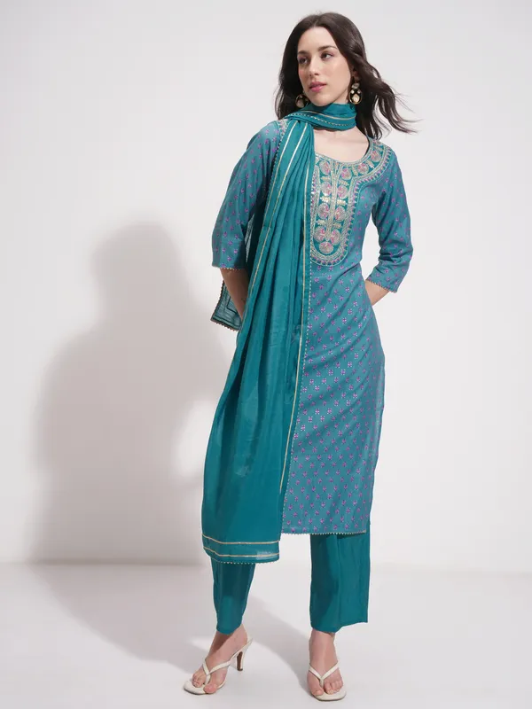 Women Kurta With Trouser And Dupatta