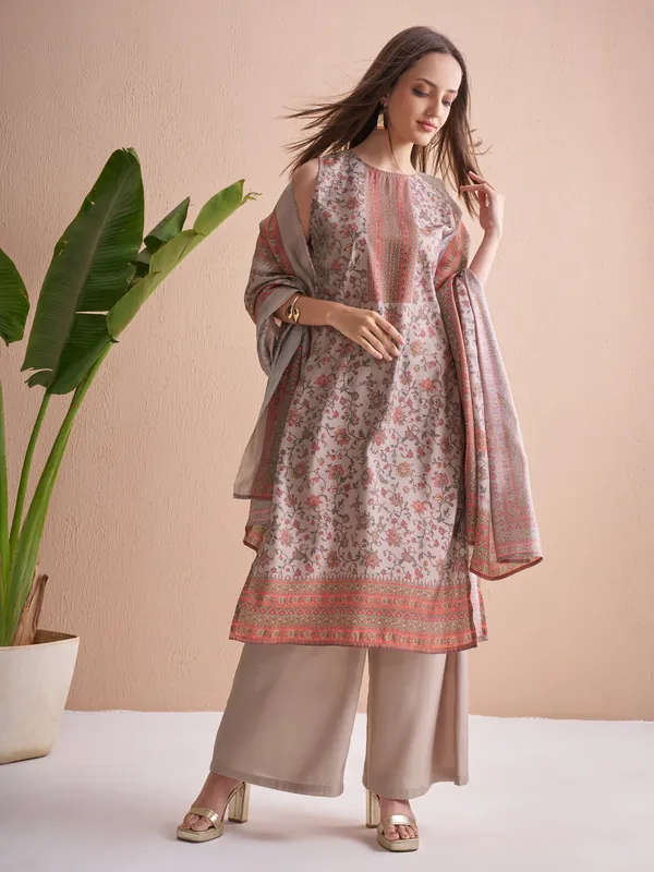 Women Kurta With Trouser And Dupatta