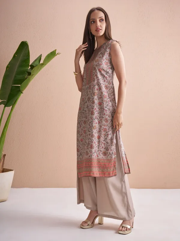 Women Kurta With Trouser And Dupatta