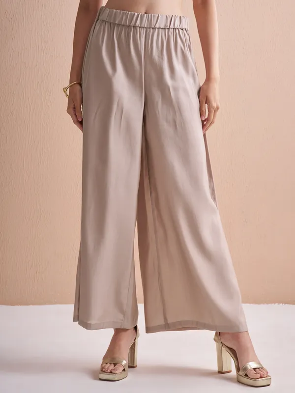 Women Kurta With Trouser And Dupatta