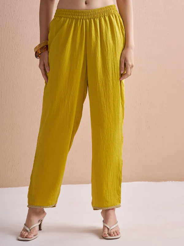 Women Kurta With Trouser And Dupatta