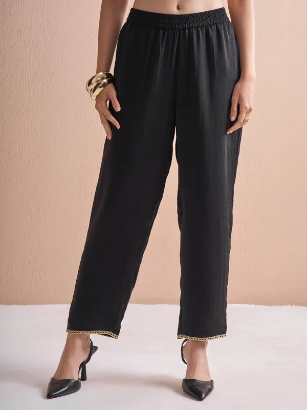 Women Kurta With Trouser And Dupatta