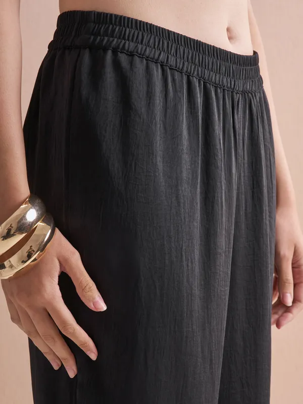 Women Kurta With Trouser And Dupatta