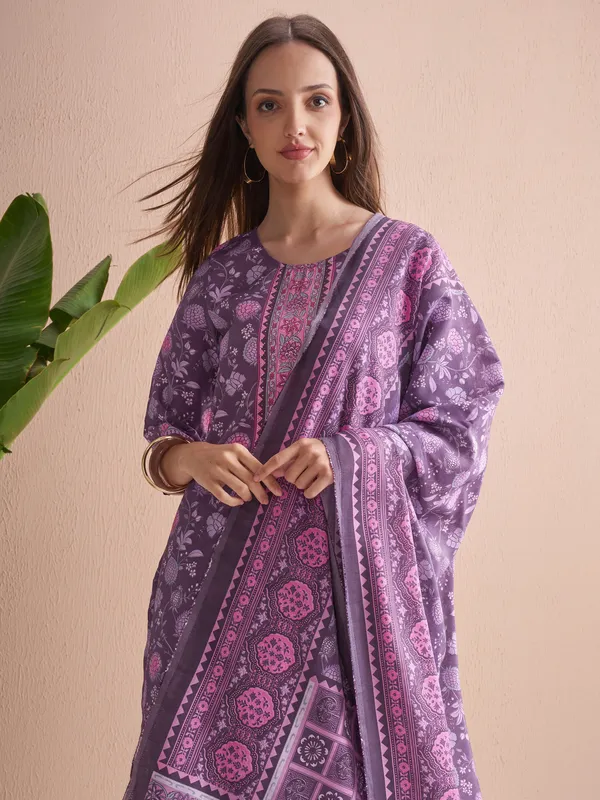 Women Kurta With Trouser And Dupatta