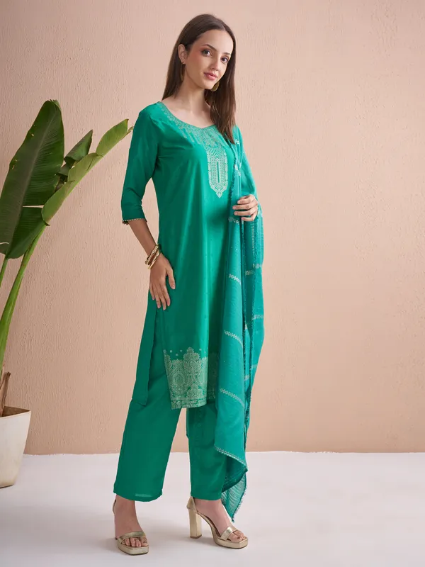 Women Kurta With Trouser And Dupatta