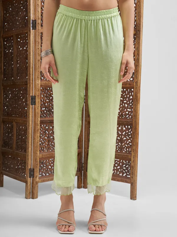 Vishudh Women Green Embroidered Kurta And Trousers