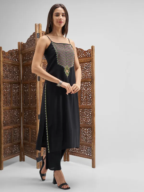Vishudh Women Black Embroidered Kurta And Trousers With Dupatta