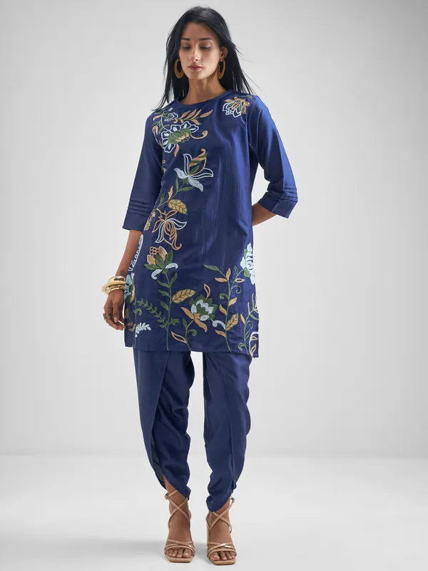 Vishudh Women Navy Blue Kurta With Dhoti Pant
