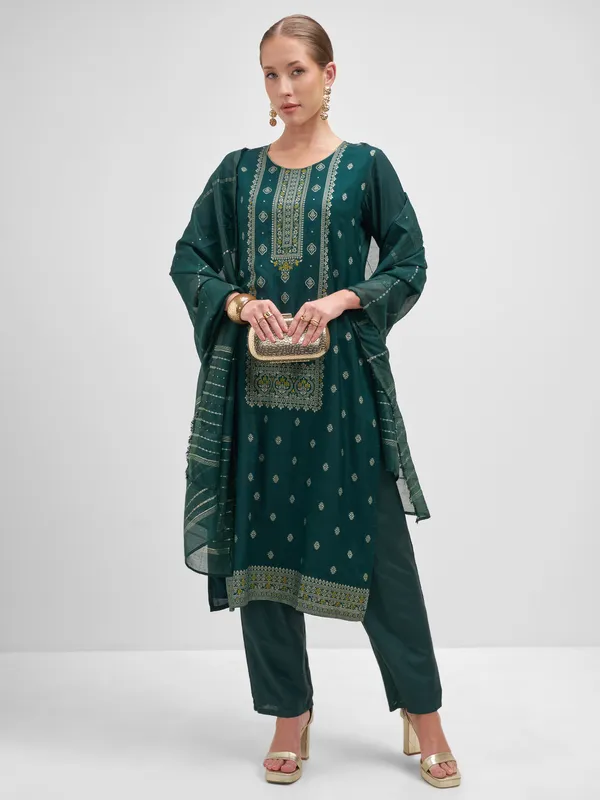 Vishudh Women Teal Embroidered Kurta And Trouser With Dupatta