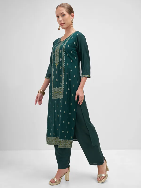 Vishudh Women Teal Embroidered Kurta And Trouser With Dupatta