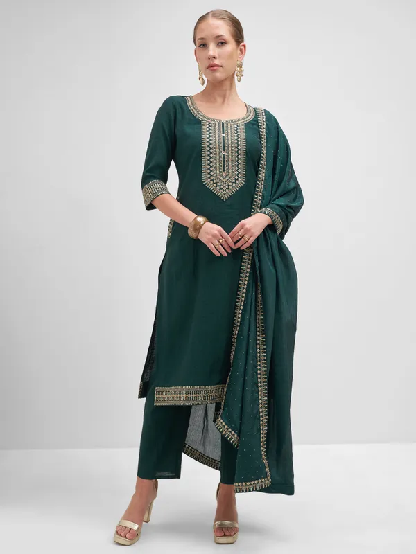 Vishudh Women Teal Embroidered Kurta And Trouser With Dupatta