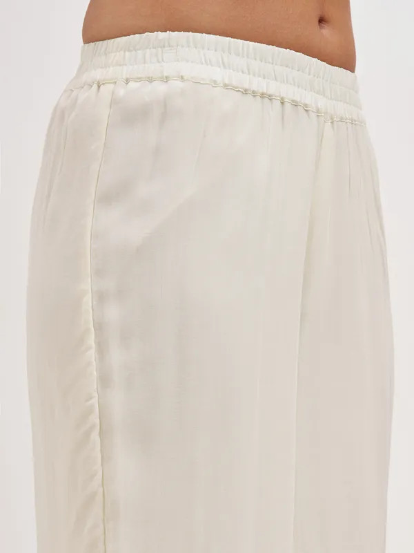 Vishudh Women Yellow Embroidered Kurta And Palazzo With Dupatta