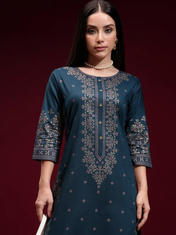  Vishudh Women Teal Printed A-Line Kurtas