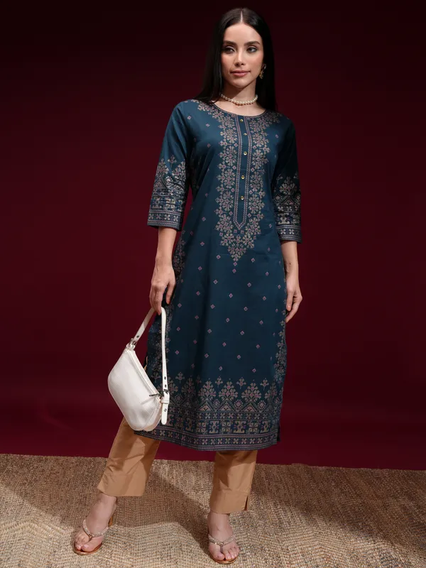  Vishudh Women Teal Printed A-Line Kurtas