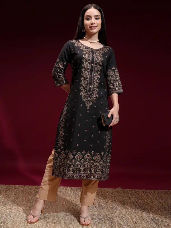  Vishudh Women Black Printed Straight Kurtas
